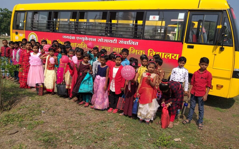 School Picnic Service